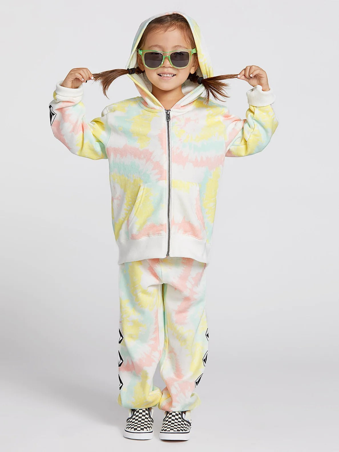 ZIPPETY ZIP BY
